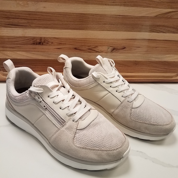 Vionic Shoes - Vionic Athena Sneakers Women's Shoes Color Cream Size 11